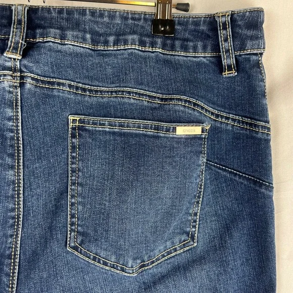 Chicos So Lifting Crop Jeans Womens Size 2 Large 12 Blue Wash Denim Slimming - Picture 7 of 9